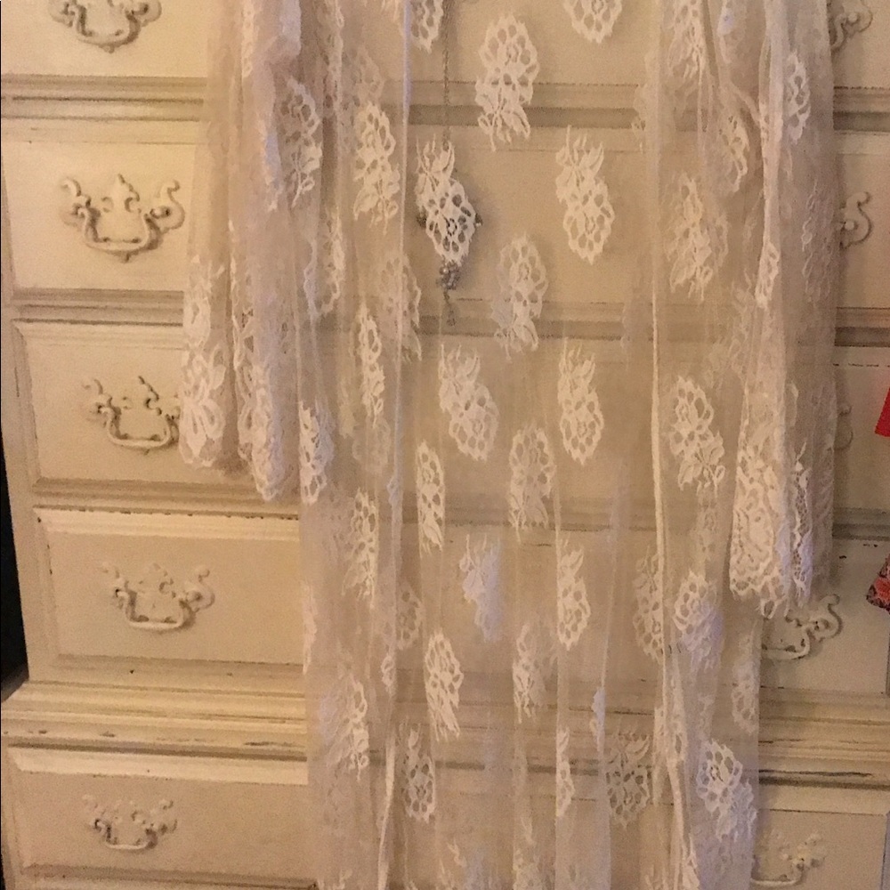 Ivory lace maxi duster